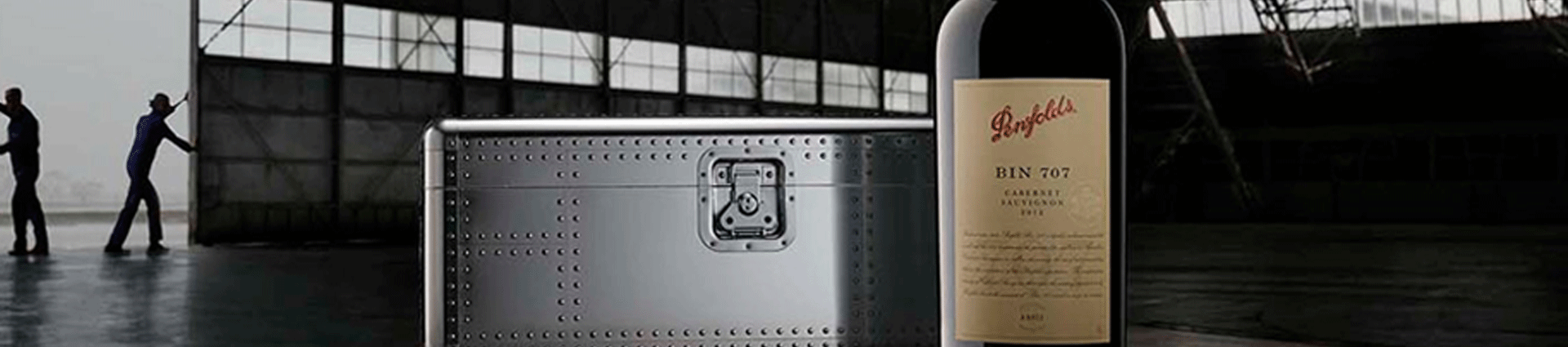 Boeing x Penfolds Bin 707 Collaboration Gift Box Set