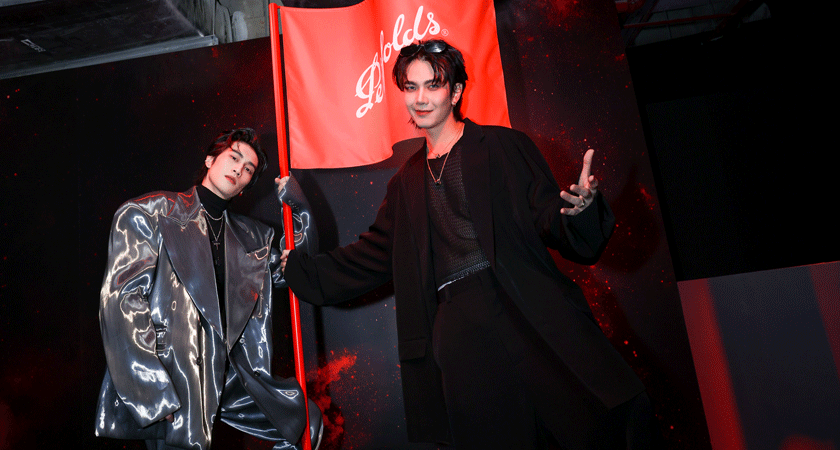 Bsumettikul (@biblesumett) and Build Jakapan appear at Venture Beyond Singapore