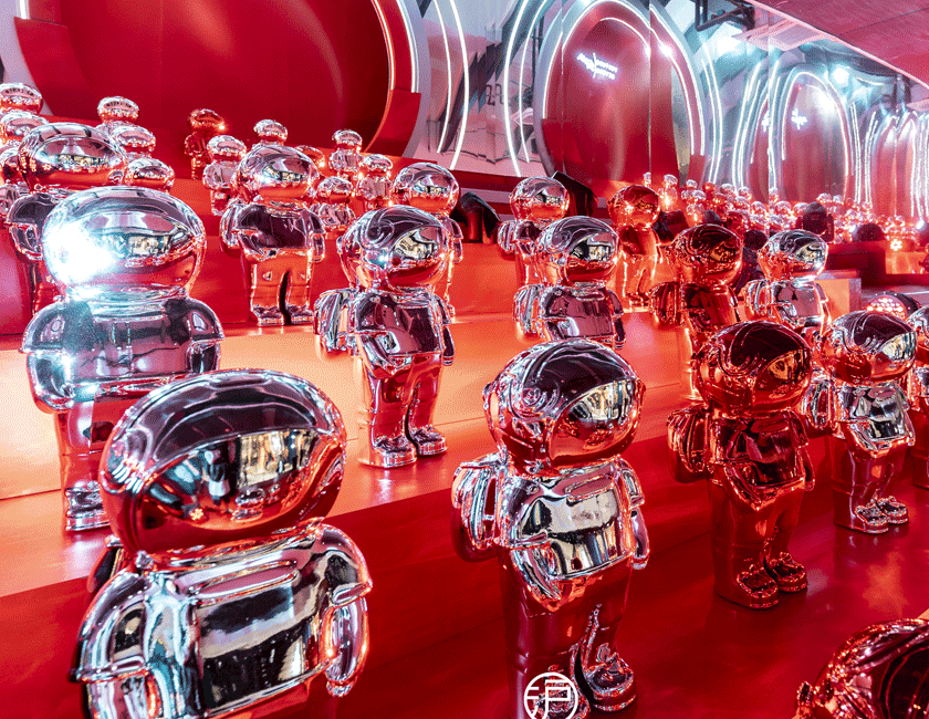 Penfolds Chrome Robots in Shanghai 