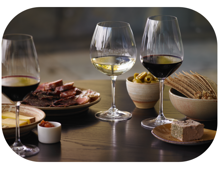 Dining at Magill Estate